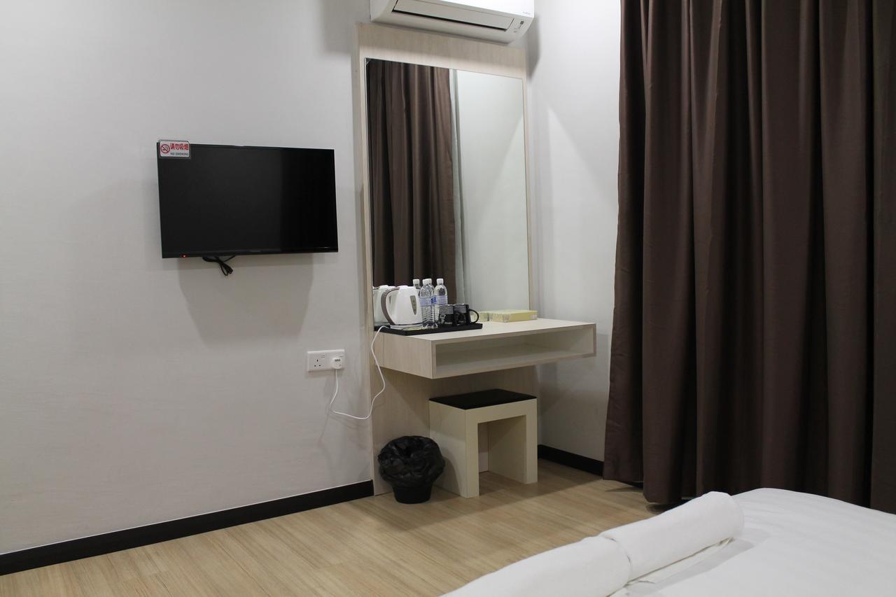 The Velton Inn Bintulu Exterior photo